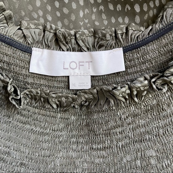 LOFT Fresh Ivy Green Smocked Yoke Swing Dress Women Size XL Long Sleeve Olive - Picture 10 of 11